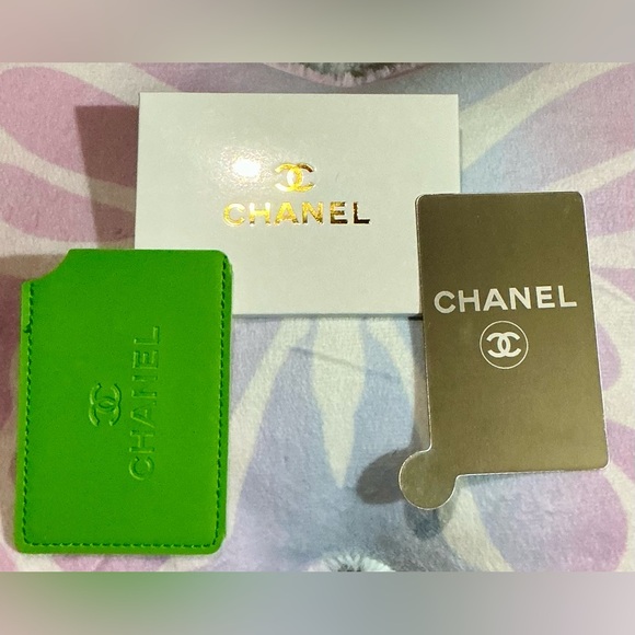 CHANEL Card Holder and Mirror Set - Picture 3 of 3